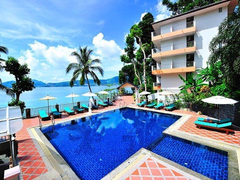 Blue Beach Club & Resort Patong Exterior photo