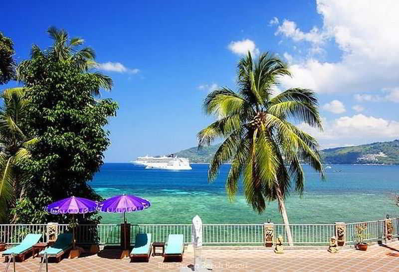 Blue Beach Club & Resort Patong Exterior photo